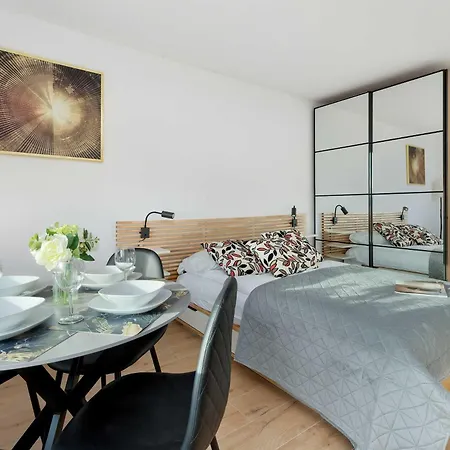 Beige And Grey In With Balcony Close To The By Renters גדנסק